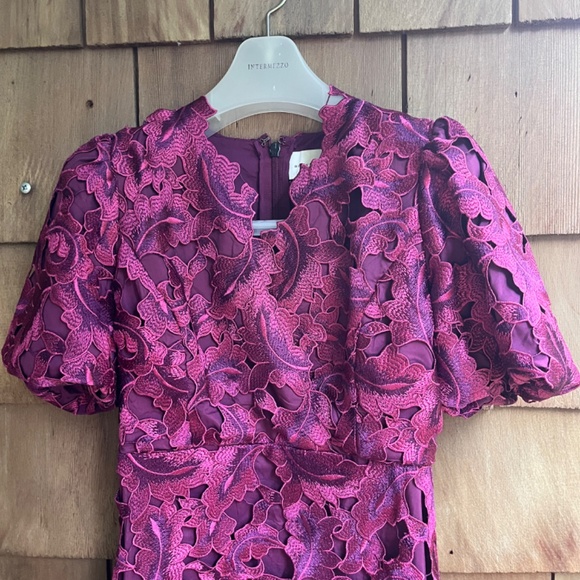 Adelyn Rae Eyelet Embroidered Puff Short Sleeve V-Neck Midi Cranberry Dress S - Picture 4 of 13